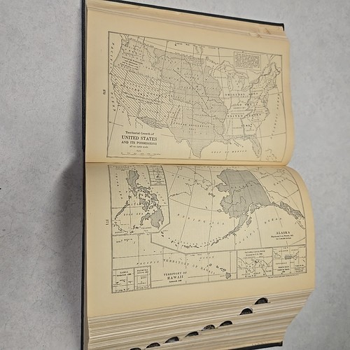Lincoln Library of Essential Information Vintage Hardcover Book 1940 - Imagen 15 de 24