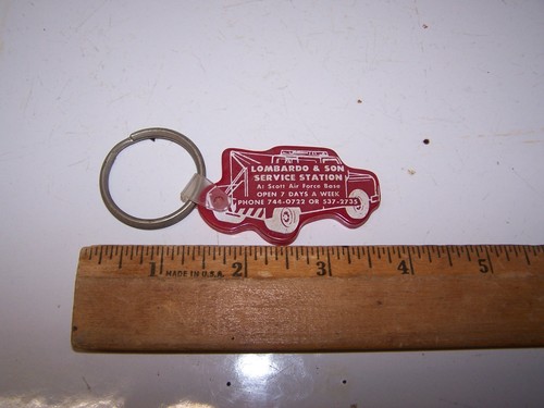 Vintage LOMBARDO & SON SERVICE STATION Schlüsselanhänger SCOTT AIR FORCE BASE - Illinois - Bild 1 von 2