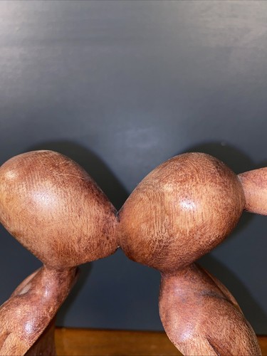 Romantic Kissing Wooden Statue Couple Abstract Modern Art Decor Engagement Gift - Picture 5 of 10