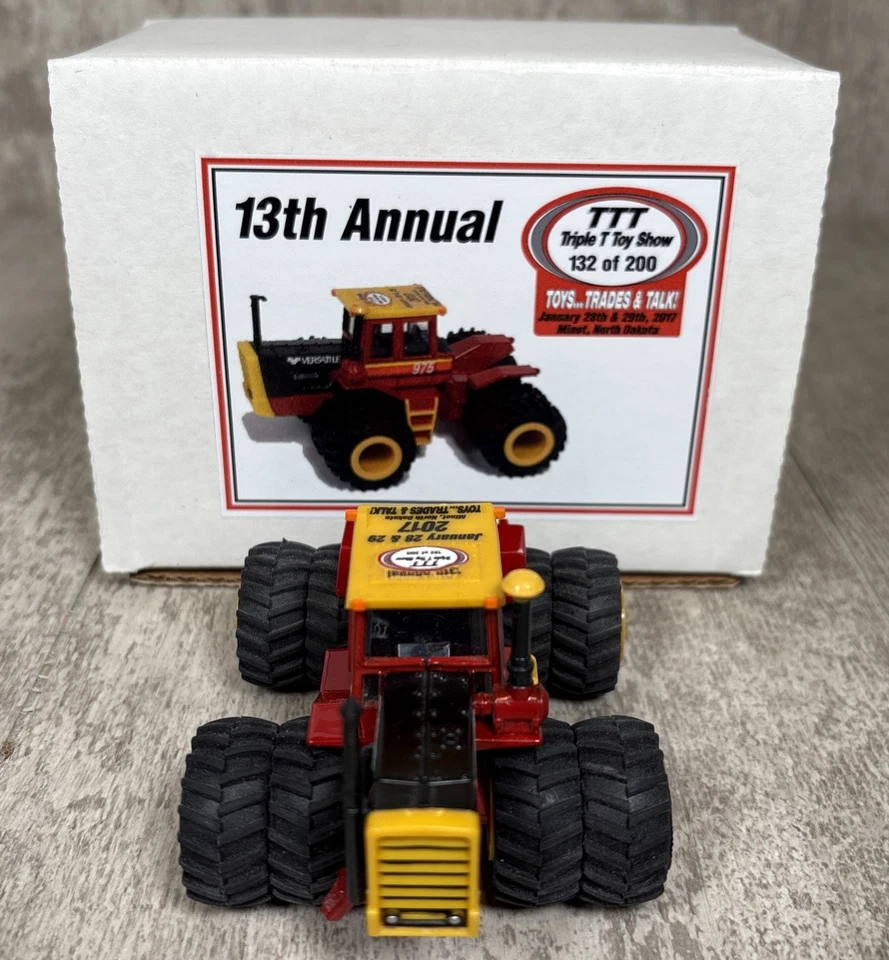 1/64 Versatile 975 4WD Tractor W/ Duals Triple T Toy Show 2017 - Image 2 of 4