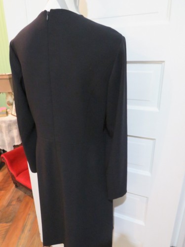 Vestido recto de lana con cuello vieira azul marino talla 40 Escada para mujer - Imagen 8 de 13