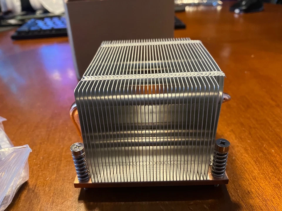 Dynatron Intel Socket 1366 Passive G618 2U CPU Cooler - Image 2 of 4