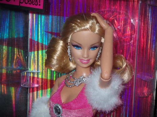 Barbie Fashionistas 100+ Poses Glam Doll ~ NIB With Storage Wear & Some Tears - Picture 7 of 23