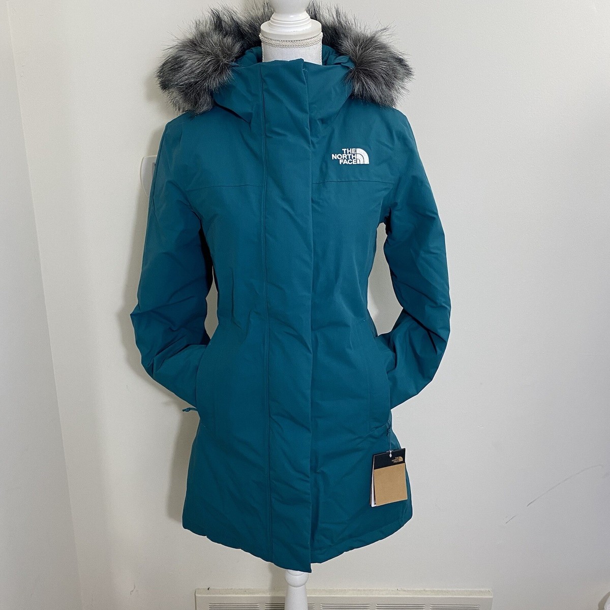 The North Face Women s Arctic Parka Down Coat Shaded Spruce Green