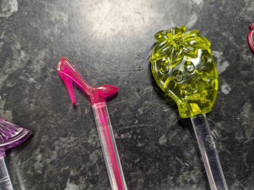 PIMM'S Strawberry Plastic Re-Usable Cocktail Swizzle Stirrers Plus 7 X Different - Picture 4 of 7