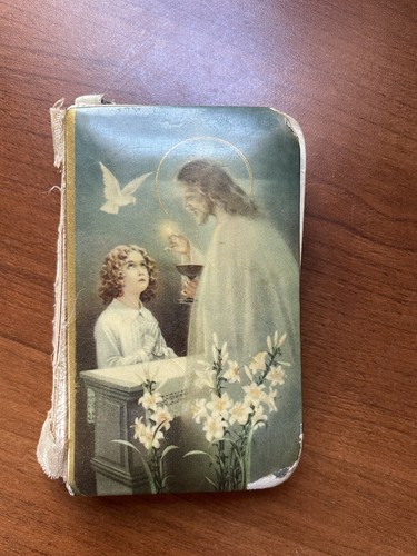 Precious ANTIQUE 1925 CATHOLIC PEARLS OF PRAYER BOOK Miniature Inner Crucifix - Picture 1 of 8
