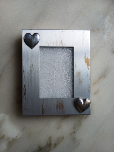 Vintage Hearts Photo Frame, Pre-loved. - Picture 3 of 3