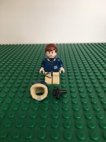 Lego Star Wars minifigures, Speeder Bike, and Blaster from Hoth Echo Base - 7879