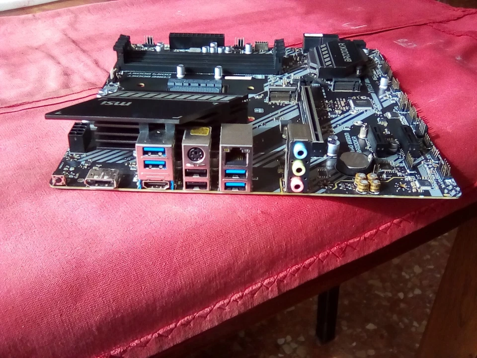 MSI  MAG B550M  BAZOOKA - Imagen 3 de 4