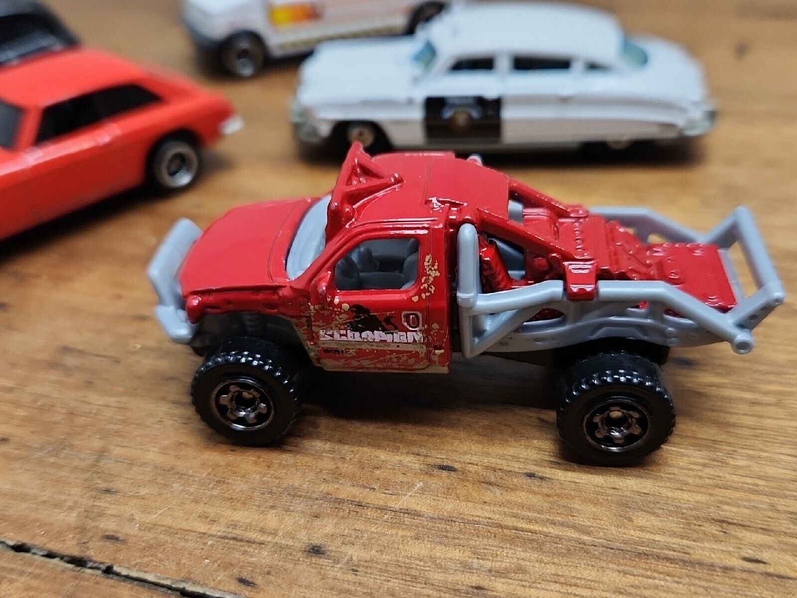 LOT OF 6 MATCHBOX HOTWHEELS CARS - Picture 5 of 5