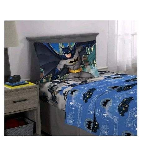 BATMAN 3pc Twin Sheet Set! 1 Fitted, 1 Flat Sheet & 1 Pillowcase NEW - Picture 2 of 6