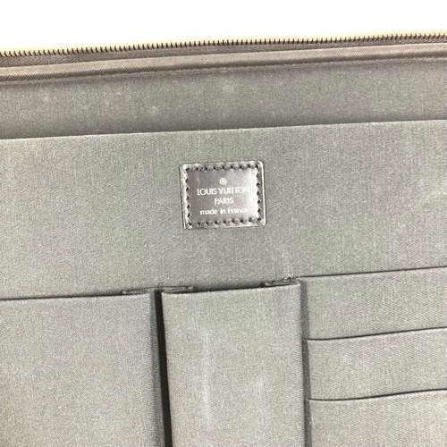 Bolso de mano de hombro 2 vías LOUIS VUITTON M30832 Taiga Porte Ordinatur Odessa - Imagen 14 de 18
