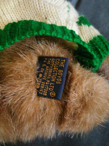 Boyd Bears The Archive Collection 8" Jointed Plush #1364 3 Leaf Clover Sweater - Picture 7 of 9