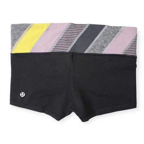 Lululemon Boogie Short Full-On Luon Reversible Size 6 Black Quilt Wide Waistband