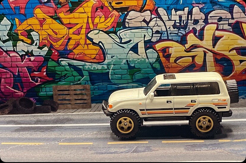Picture 4 of 17