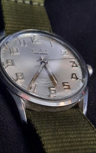 Vintage 1960's Wyler Lifeguard Handwind Incaflex Waterproof Watch - Picture 3 of 14