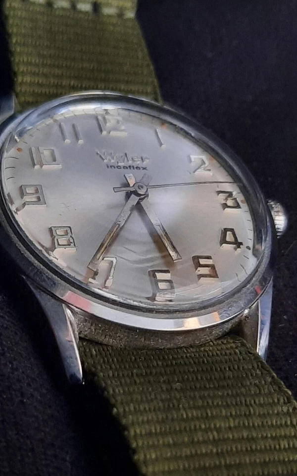 Vintage 1960's Wyler Lifeguard Handwind Incaflex Waterproof Watch — 第 3/4 张图片