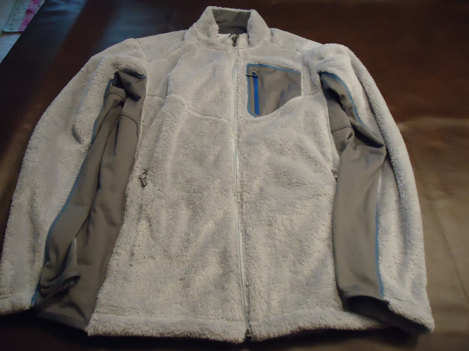 Picture 1 of 4
