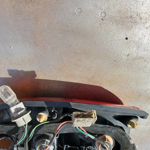 1999- 2005 Suzuki Grand Vitara Left Rear Tail Light. Used Ad# 2231 - Picture 13 of 23