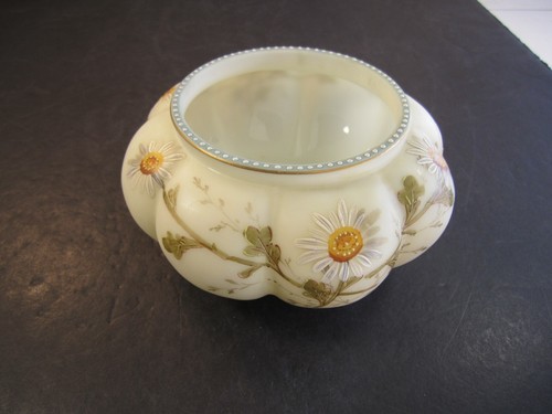 Antique Mt. Washington Smith Bros Satin Melon Rib Beaded Edge DAISY Flowers Bowl - Picture 2 of 6