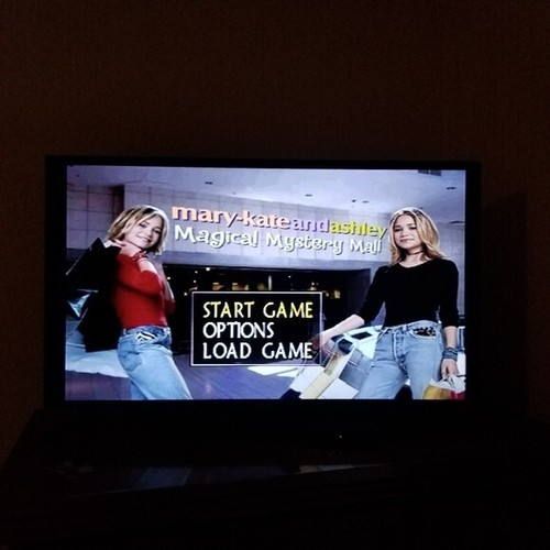 Mary-Kate and Ashley Magical Mystery Mall PS1 Sony PlayStation Complete Tested - Picture 8 of 8