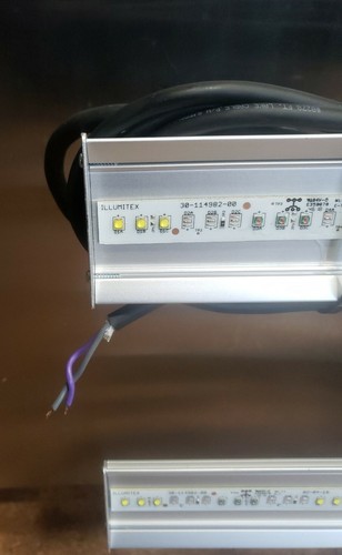 Illumitex Neo Par 7 Bar LED Grow Light 640W - Picture 3 of 10