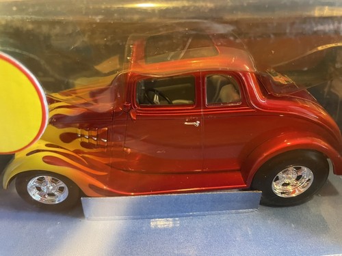1933 WILLYS COUPE 1/24FIRST GEAR NIB CARQUEST AUTO PARTS W/FREE 3x18 METAL SIGN - Picture 3 of 12