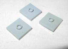 x3 Lego Light Grey Plates, 2x2 with Stud Part No. 87580 - Parts & Pieces