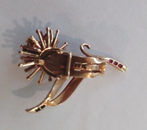 Vintage 14 K Rose Gold Clip-On Flower Earrings, Diamonds & Synthetic Rubies - Picture 4 of 8