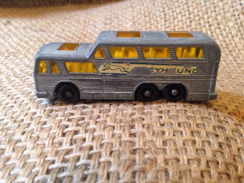 Vintage *** Matchbox Diecast Car ** No. 66 ** Greyhound Coach *** England - Picture 4 of 12