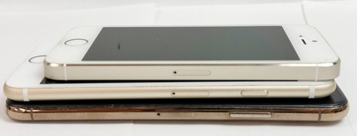 JUNK APPLE iPhone XS 5S 6 lot of 3 for repair or part UNTESTED - Japan NTSC-J - Photo 10 sur 13