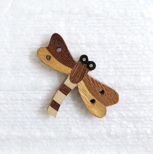JHB Wooden Dragonfly Button 34mm 4 Hole Novelty Animal Buzz Fly Sewing Art Craft - Picture 1 of 12