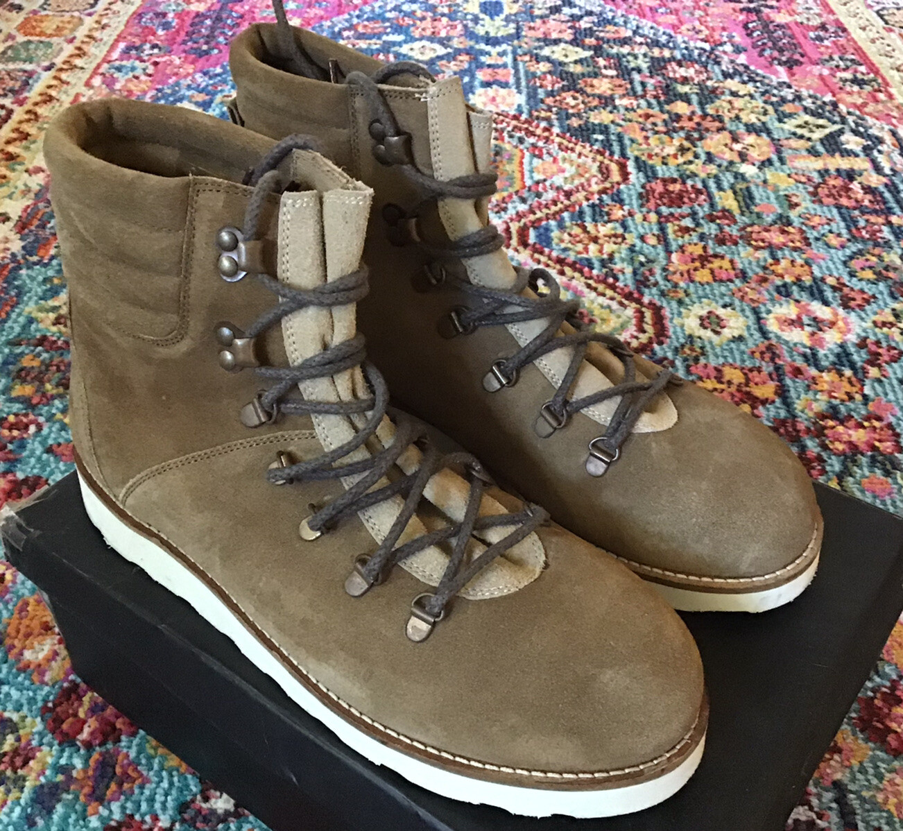 hiking boots vintage style