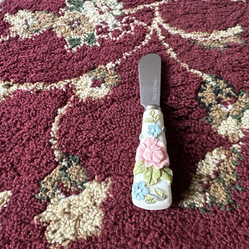 PFALTZGRAFF PERENNIALS TEA ROSE 5 IN. STAINLESS STEEL BUTTER KNIFE - Picture 1 of 11