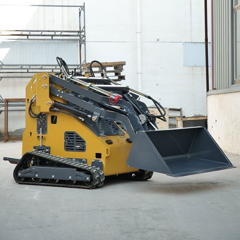 BID for  Mini Skid Steer Loader with 23hp RATO Engine Bucket self leveling in CA