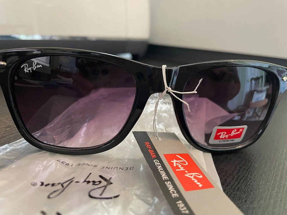 Gafas de sol Ray-Ban Disney Mickey Mouse Wayfarer II RB2143, niños, nuevas, sin caja Foto 2 de 4