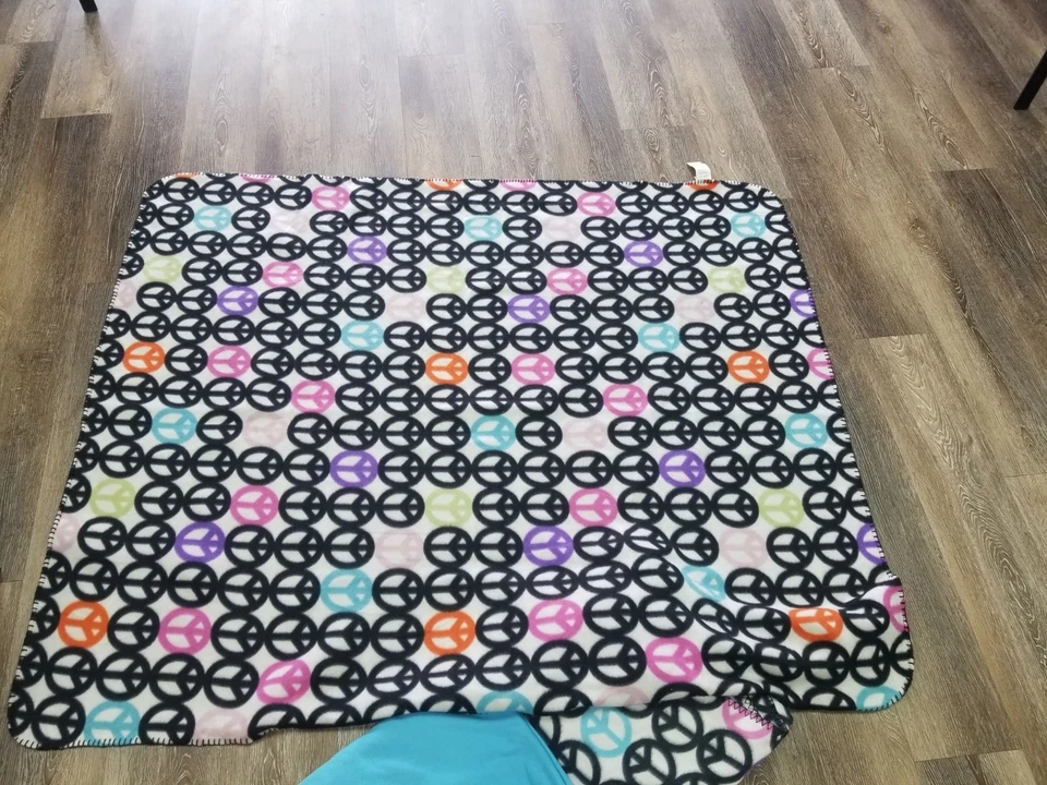 3-Mainstays Extra Soft Warm Fleece Heat Plush Throw Washable Blankets-FREE SHIP! - Image 2 of 4