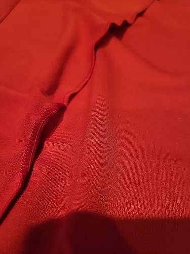 Fabric Scrap Lot Red 92% Polyeste 8% Lycra 56"x 24" Total - 28" x 8" Average - Picture 3 of 10
