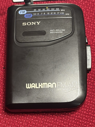 Walkman vintage Sony WM-FX101 lettore di cassette radio AM/FM e cuffie