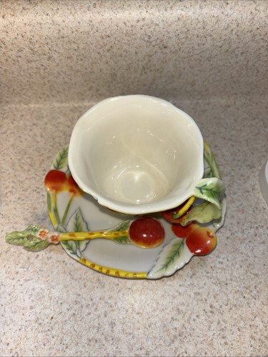 Taza y platillo de té de cereza de cerámica con cuchara a juego - Imagen 3 de 13
