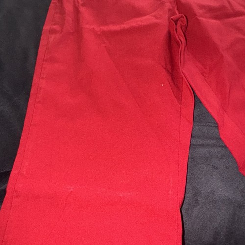 Women’s Size Large Pull On Cropped Pants By St John’s Bay Red - Picture 4 of 11