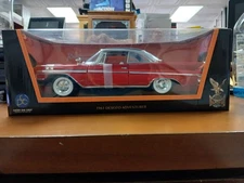 Road Signature 1961 DeSoto Adventurer 1/18 Scale Lucky Die Cast New Boxed