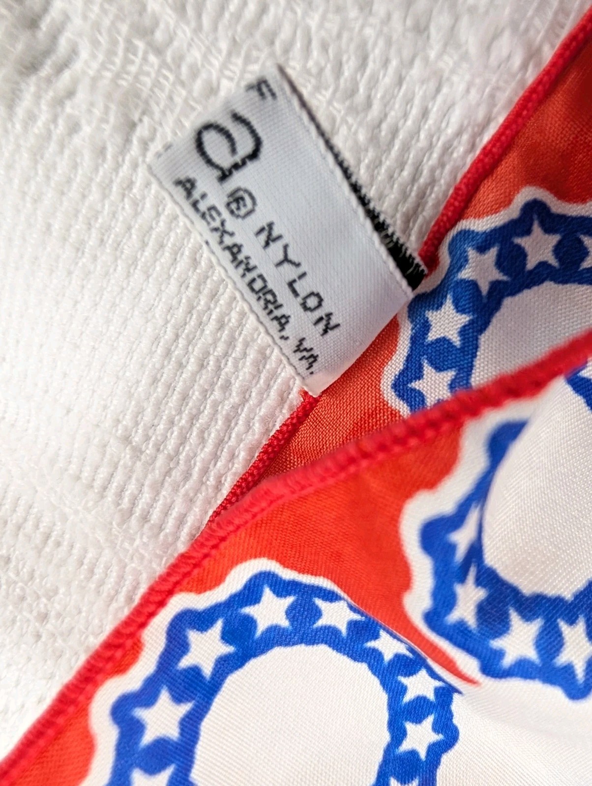 Vtg scarf Frankie Welch Qiara Bicentennial Council of Thirteen States 33" x 8" 