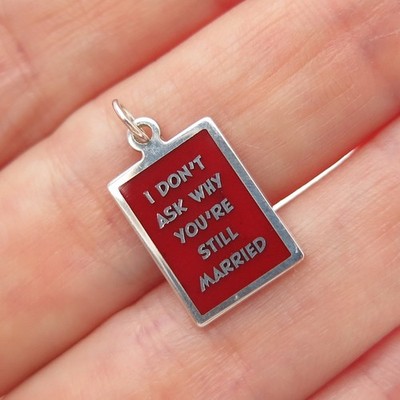 925 Sterling rote Emaille Ich frage nicht warum du noch verheiratet bist minimalistischer Anhänger