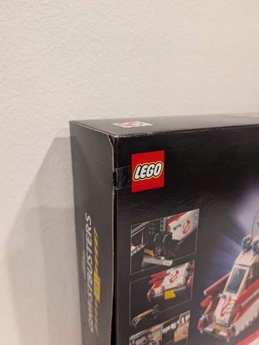 LEGO Icons: Ghostbusters ECTO-1 (10274) - New Sealed!  - Picture 8 of 17