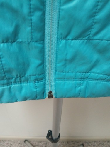 Patagonia Women’s Nano Puff  Teal/Blue Dull Zip Jacket Size XS Has Small Defect  - Picture 12 of 16
