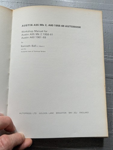 Autobooks Austin A55 Mk2 1958-61 & A60 1961-69 Owners Workshop Manual - Picture 2 of 8