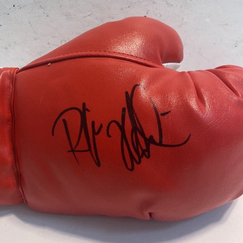 Regina Halmich Hall Of Fame HOF’er Signed Autographed Auto Boxing Glove BG28 - Picture 2 of 9