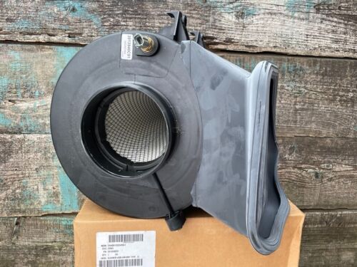 NAVISTAR INTERNATIONAL AIR CLEANER w/ FILTER 3913940C91 - Foto 3 di 10