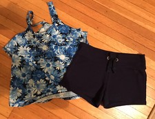 Girls Lot of 2 Shirt Justice Shorts Size:8 EUC